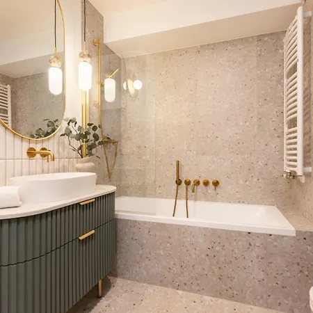 Flatbook - Center Zeromskiego *