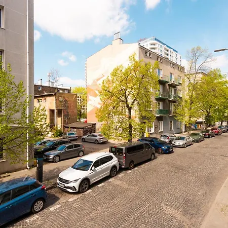 Flatbook - Center Zeromskiego *